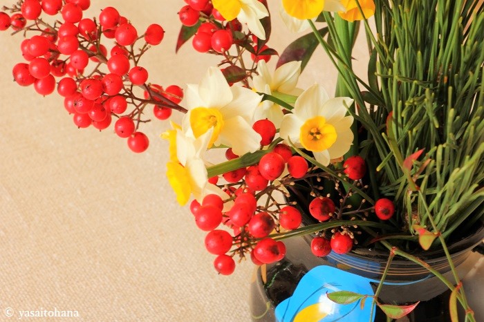 正月用の花飾り 南天 水仙 松で華やかに いつからいつまで飾る 国際結婚夫婦 椿とtaroのナチュラル生活